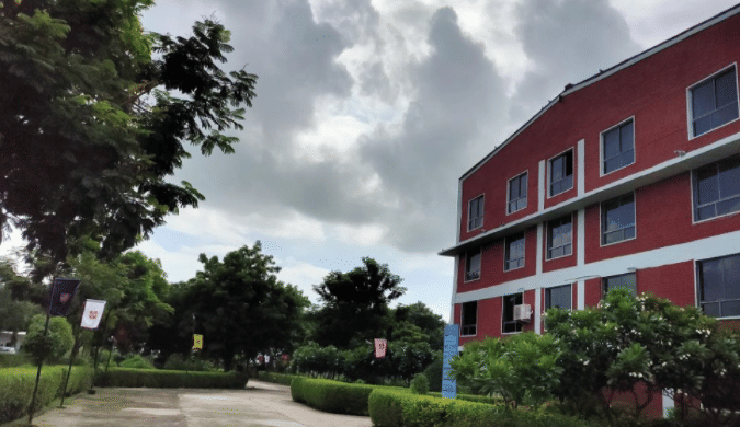 Rai School of Management Studies Ahmedabad Campus photo 4